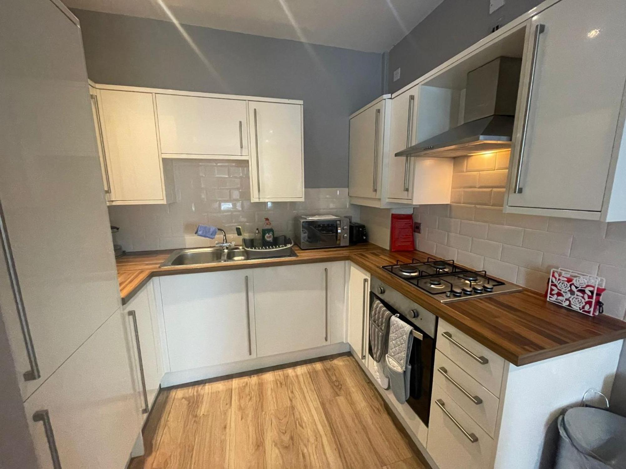 Spacious Central 2Bed Apartment Wilmslow Ngoại thất bức ảnh